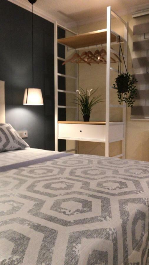 Chung cư studio 30 m² có 1 phòng tắm riêng ở Barbera del Valles Ngoại thất bức ảnh