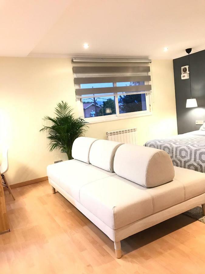 Chung cư studio 30 m² có 1 phòng tắm riêng ở Barbera del Valles Ngoại thất bức ảnh